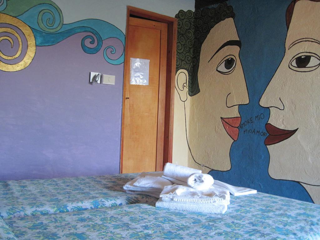 Libera Universita Di Alcatraz Casa de hóspedes Morleschio Quarto foto